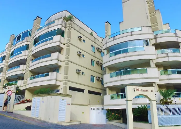 Edificio Vila Toscana Bombinhas